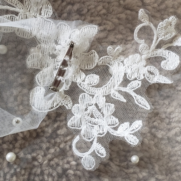 Wedding cape veil - Picture 5 of 6